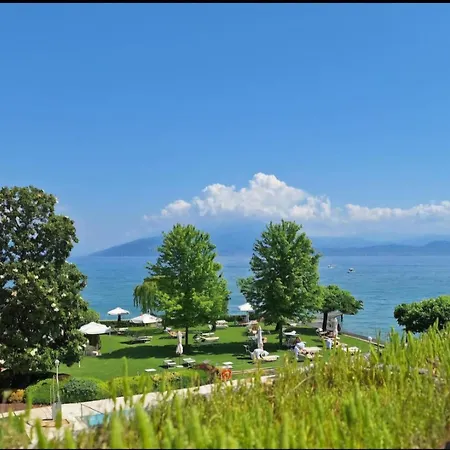 Viola Fronte Appartamento Sirmione